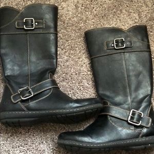 Boc kids size 3 boots